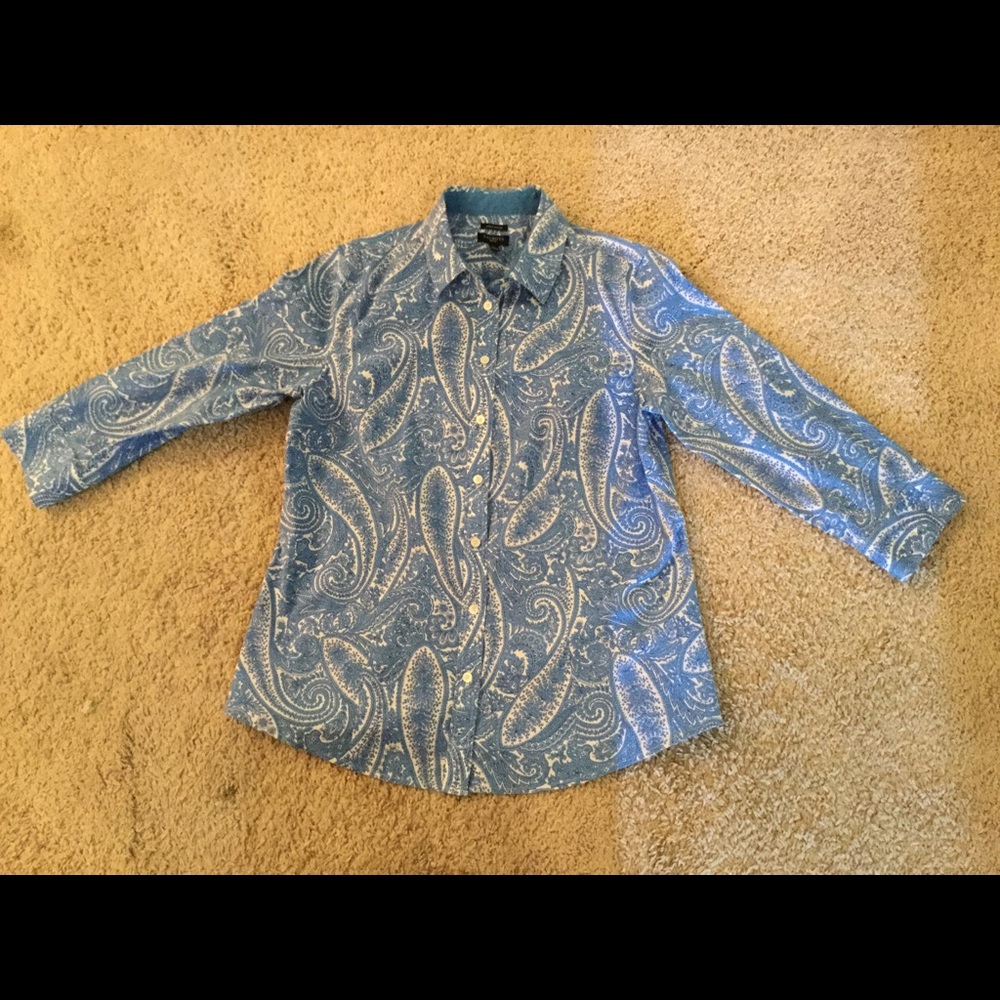 TALBOTS SKY BLUE 3/4 SLEEVE PAISLEY BLOUSE BUTTONS